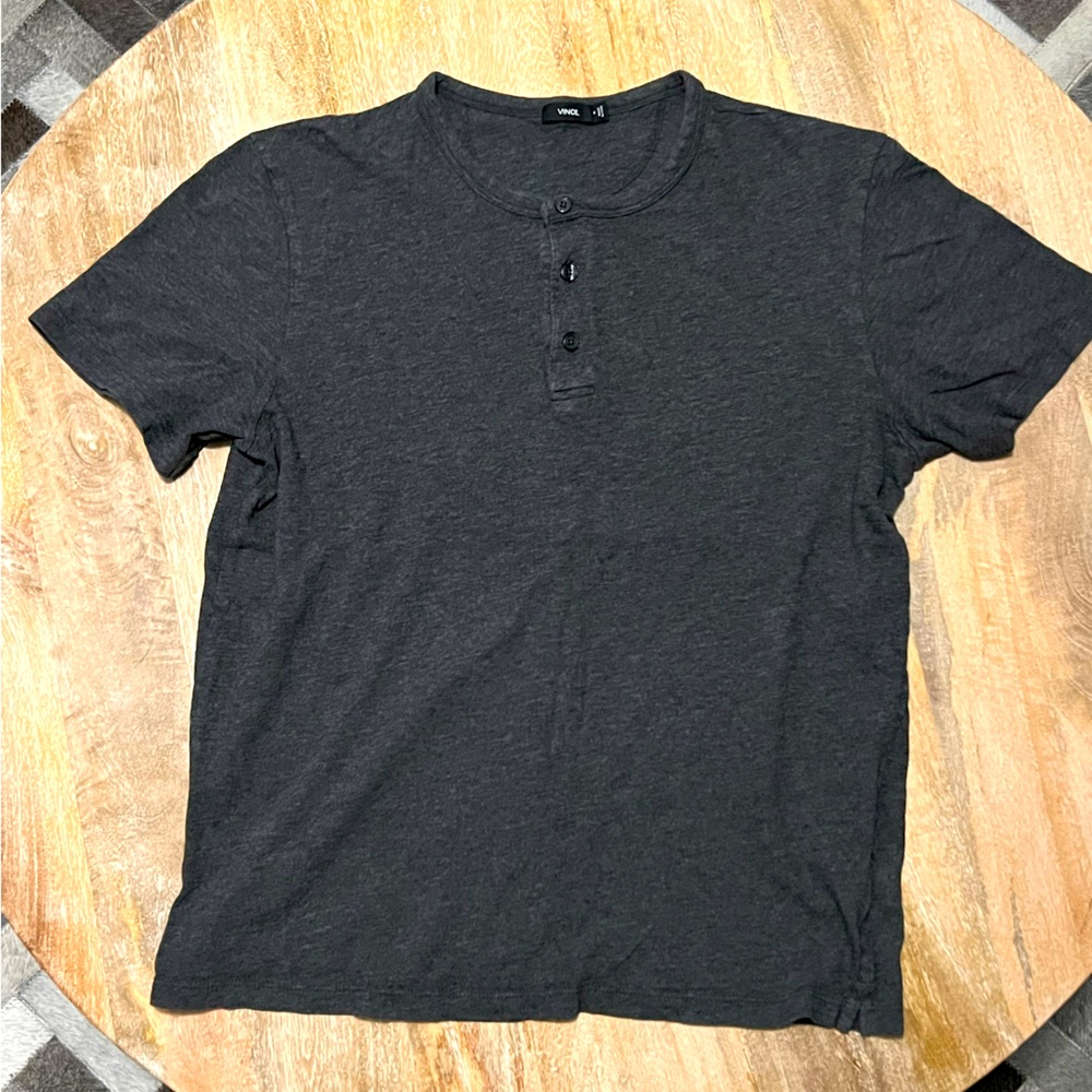 NWOT Vince Men’s Slub Cotton Short Sleeved Henley Size M